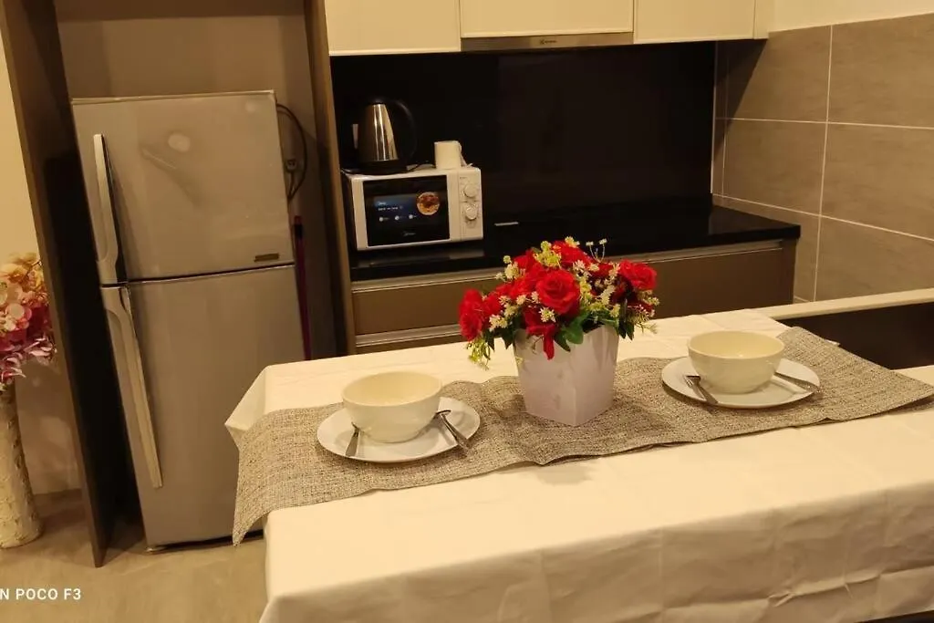 Bs723A-Self Checkin-Wifi-Netflix-Parking-Pool-Klia, 5081 Apartment Sepang