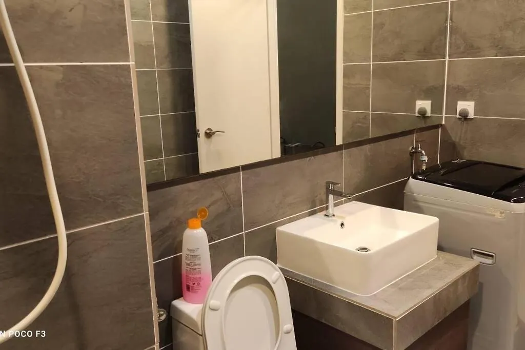 Bs723A-Self Checkin-Wifi-Netflix-Parking-Pool-Klia, 5081 Apartment Sepang 0*,  Malaysia