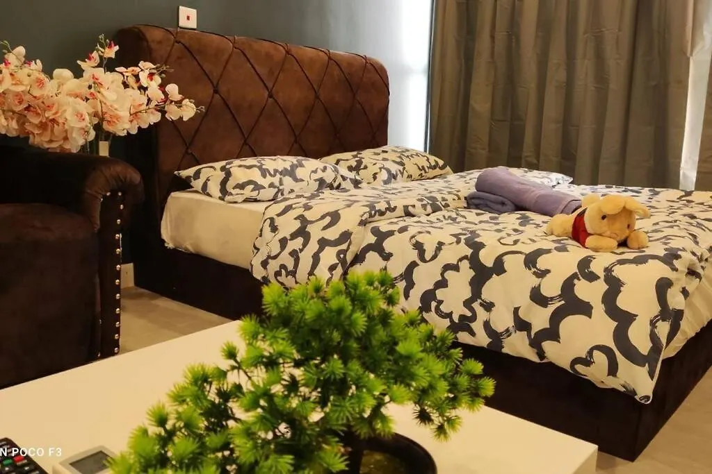 Bs723A-Self Checkin-Wifi-Netflix-Parking-Pool-Klia, 5081 Apartment Sepang